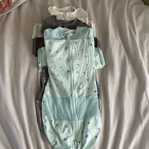 3 used snoo sleep swaddles  medium and larges